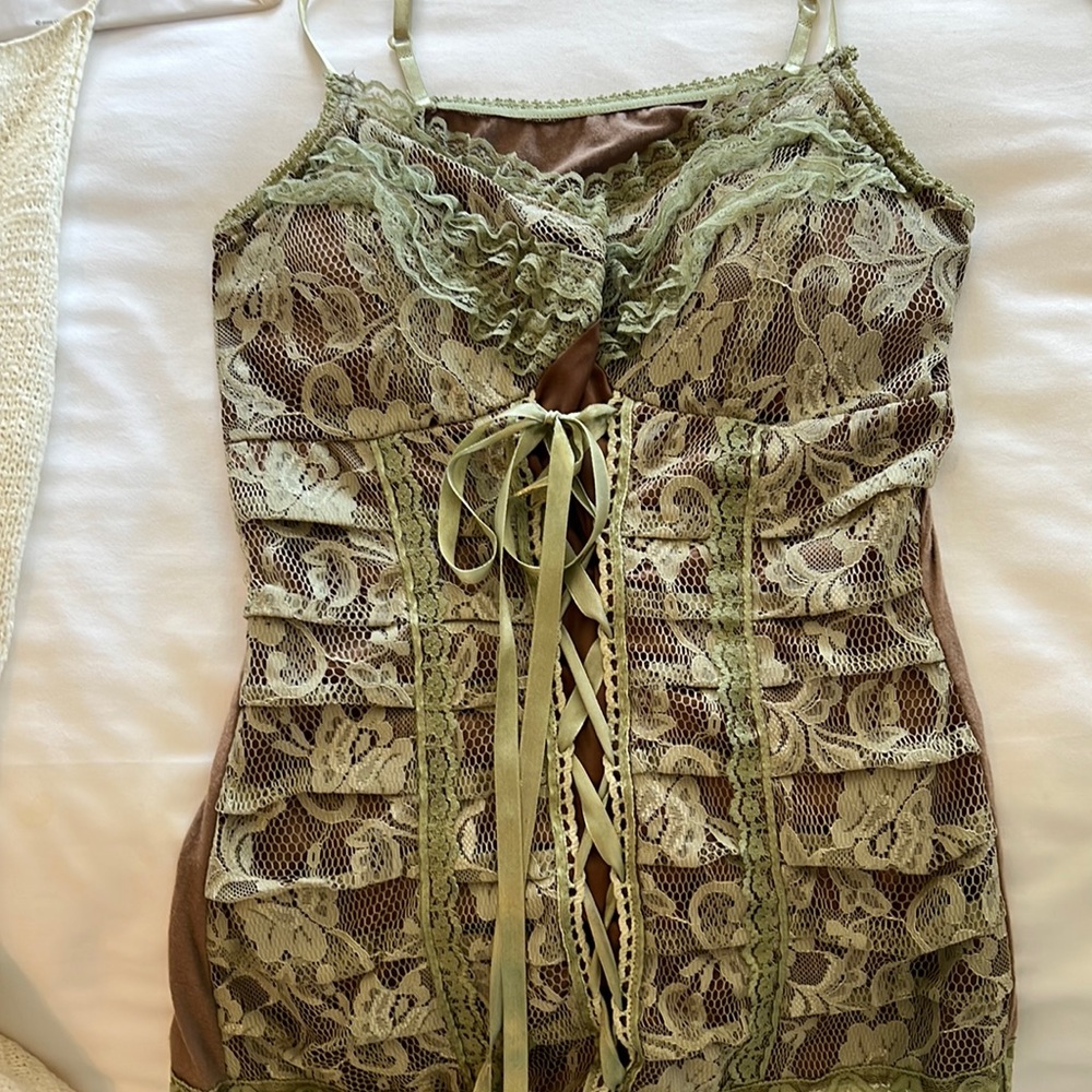 Corset top soft brown knitt and satin inside lining and lace outside with ribbon